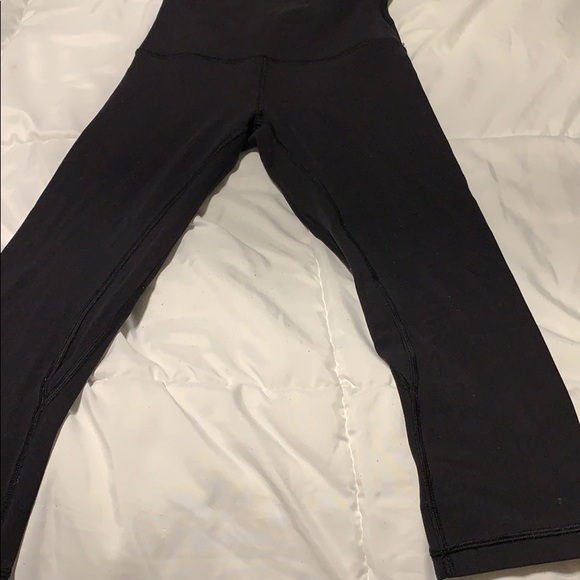 Lululemon Align Cropped Leggings 21” - Picture 4 of 6